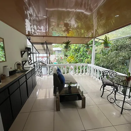 Frias Home Tortuguero Exterior photo